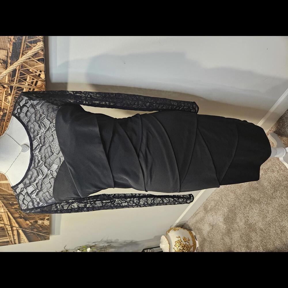 Whbm Elegant Black Lace Dress with Ruched Design